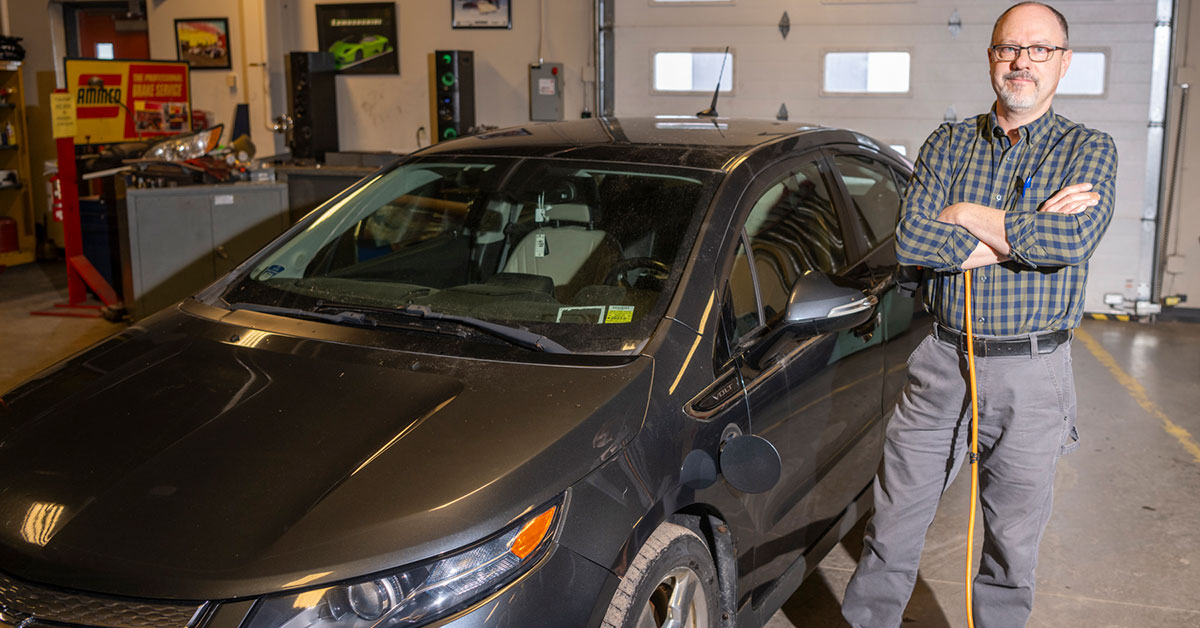 SUNY Canton to Host Electric Vehicle Safety Training for Mechanics