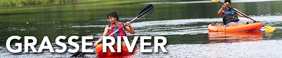 Students kayaking on the Grasse River.