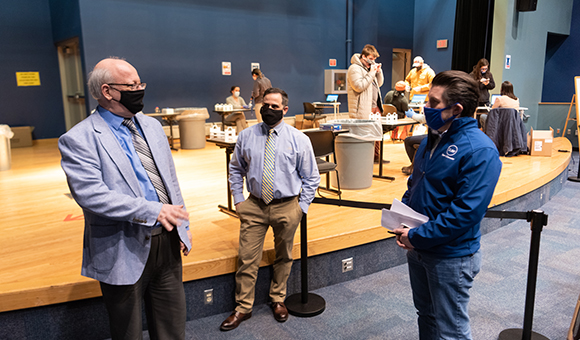 Chancellor Malatras meets with President Szafran in the SUNY Canton COVID-19 Testing Center in Kingston Theater.