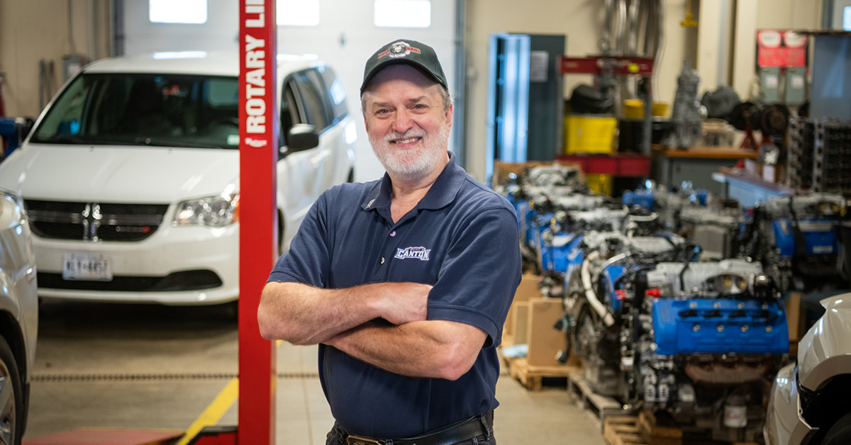 2021: SUNY Automotive Technology Staffer Receives ASE Technician